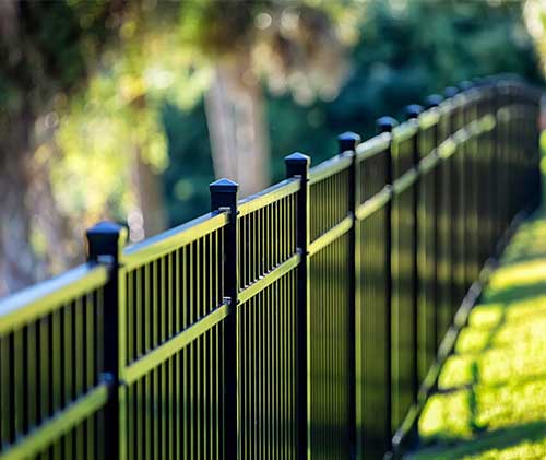 Fence Company in Livingston Mountain